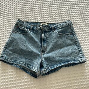Abercrombie high rise mom shorts